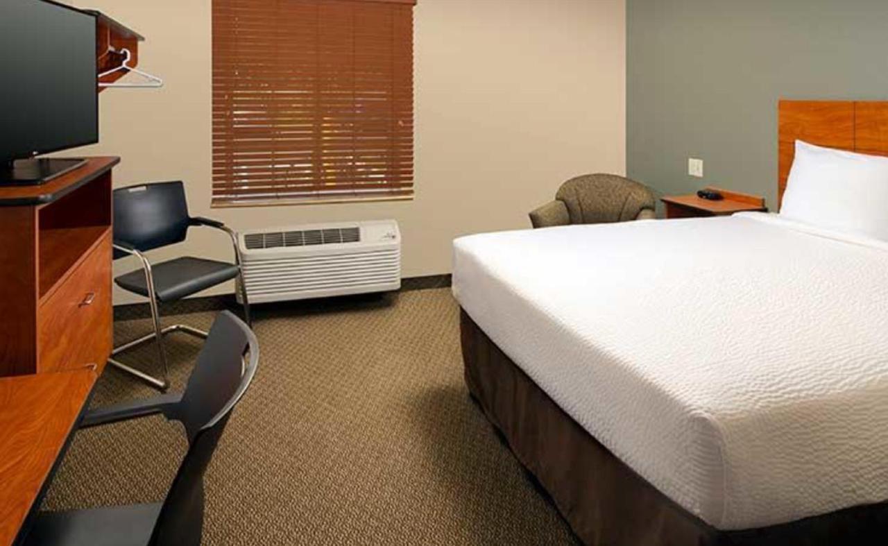 Woodspring Hotel 2*