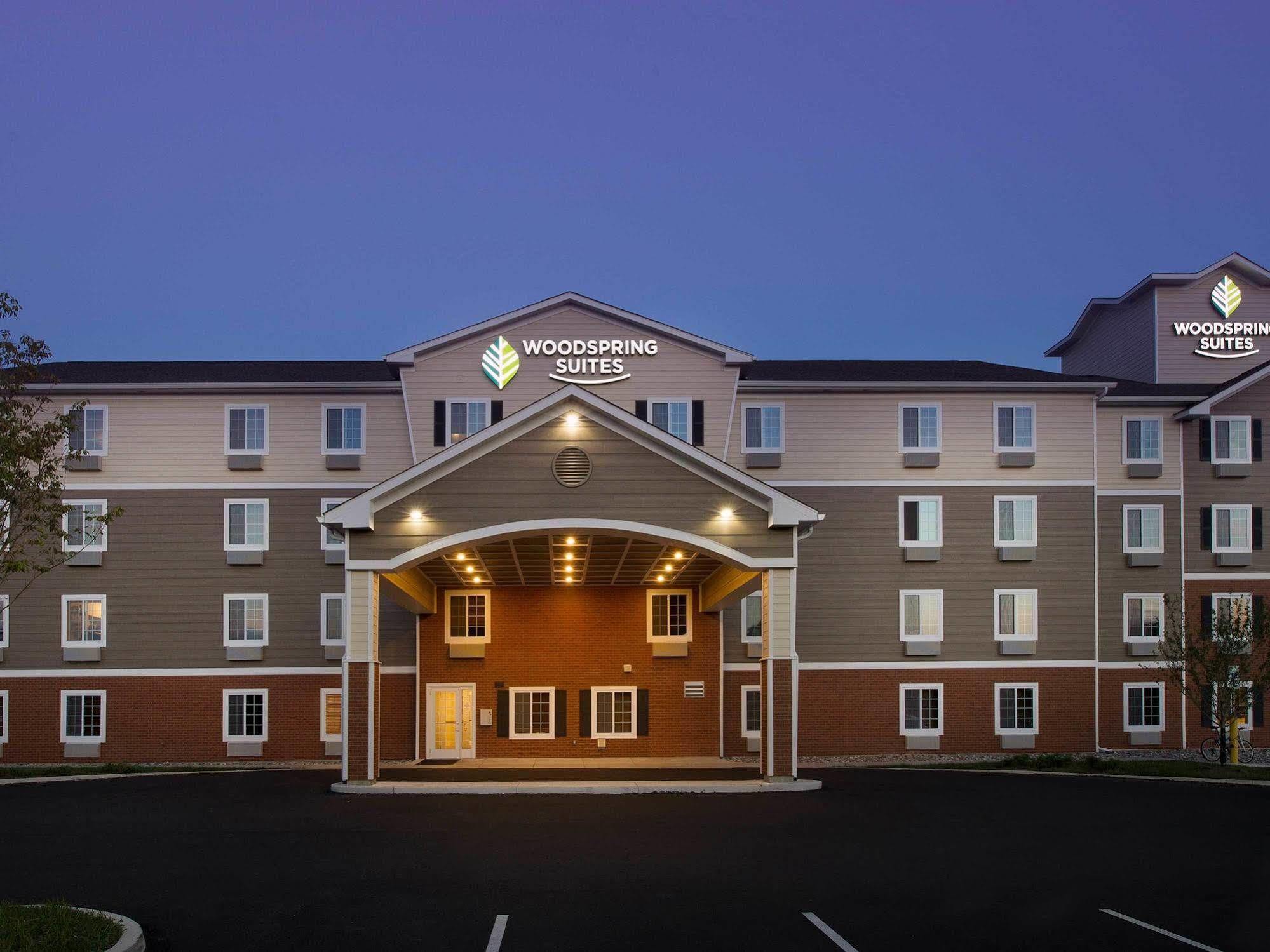 Woodspring Hotel 2*
