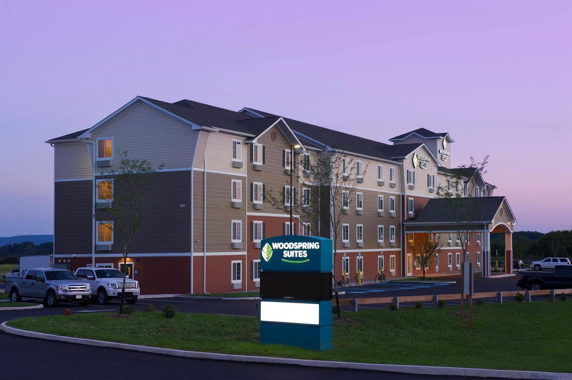 Hotel Woodspring 2*